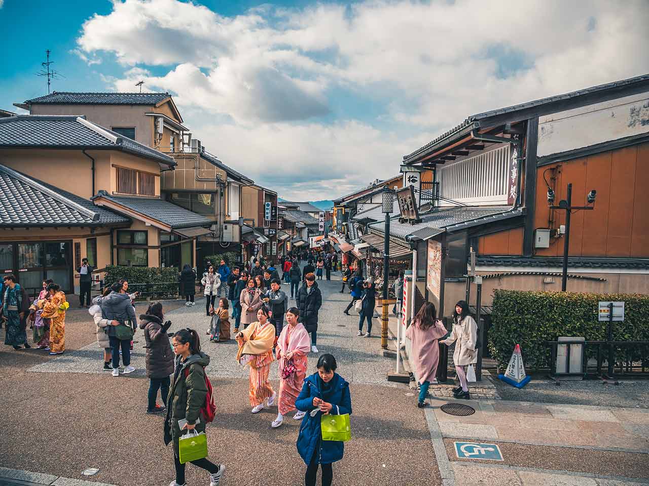 Gojozaka Steige Stadtabwärts fotografiert in Kyoto Japan